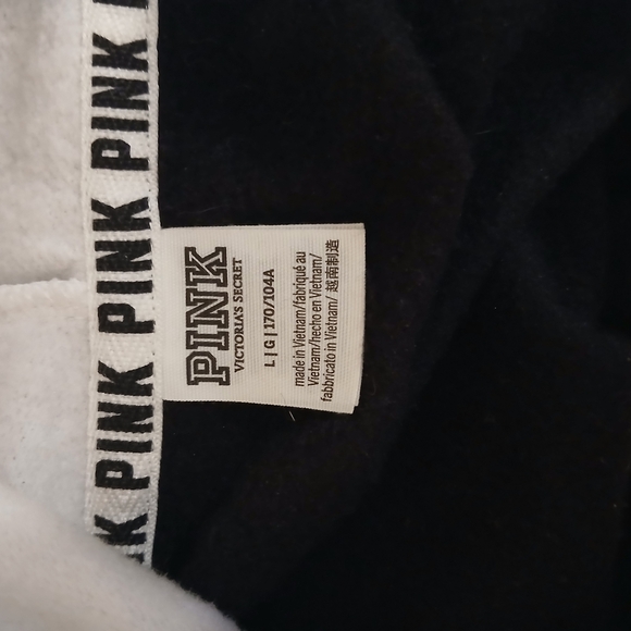 PINK Campus Cowl Black And White - Picture 10 of 10